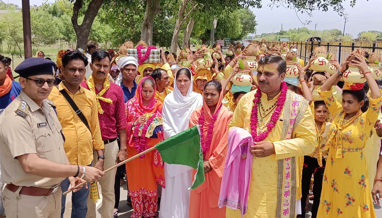 23 Bhagwat Katha started in Rasidpur Kanaita with Kalashayatra