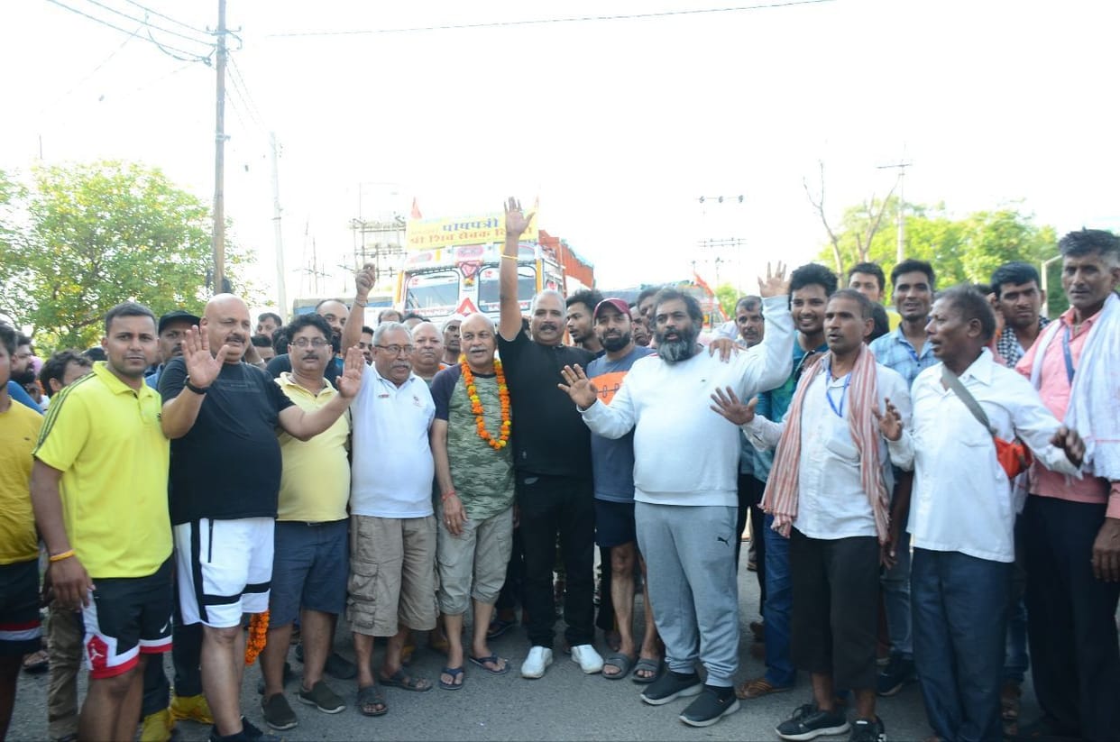 Welcomed Shiva servants who reached Kathua