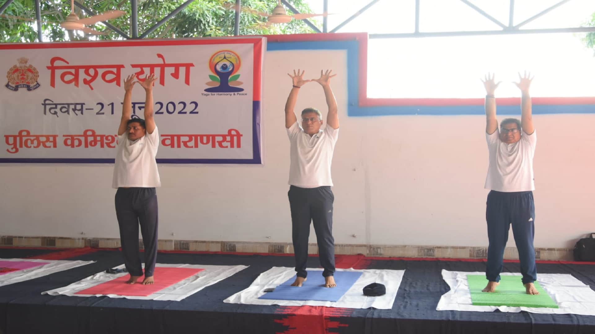 Yoga in Varanasi Thousands of people did yoga together, special programs organized at the ghats