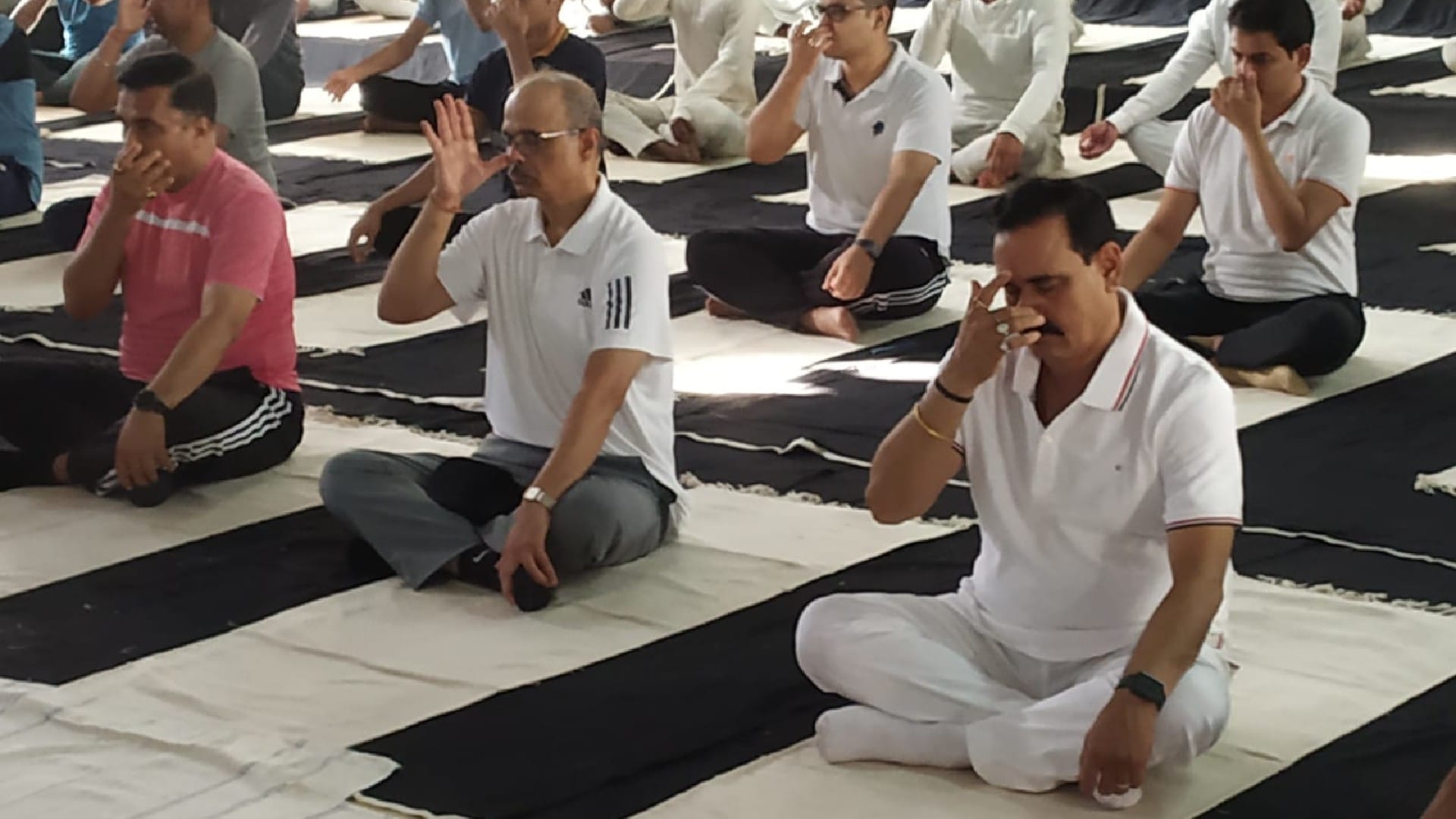 International yoga day 2022: Shivraj did yoga with students, CM said preparations for the formation of yoga commission in the state completed
