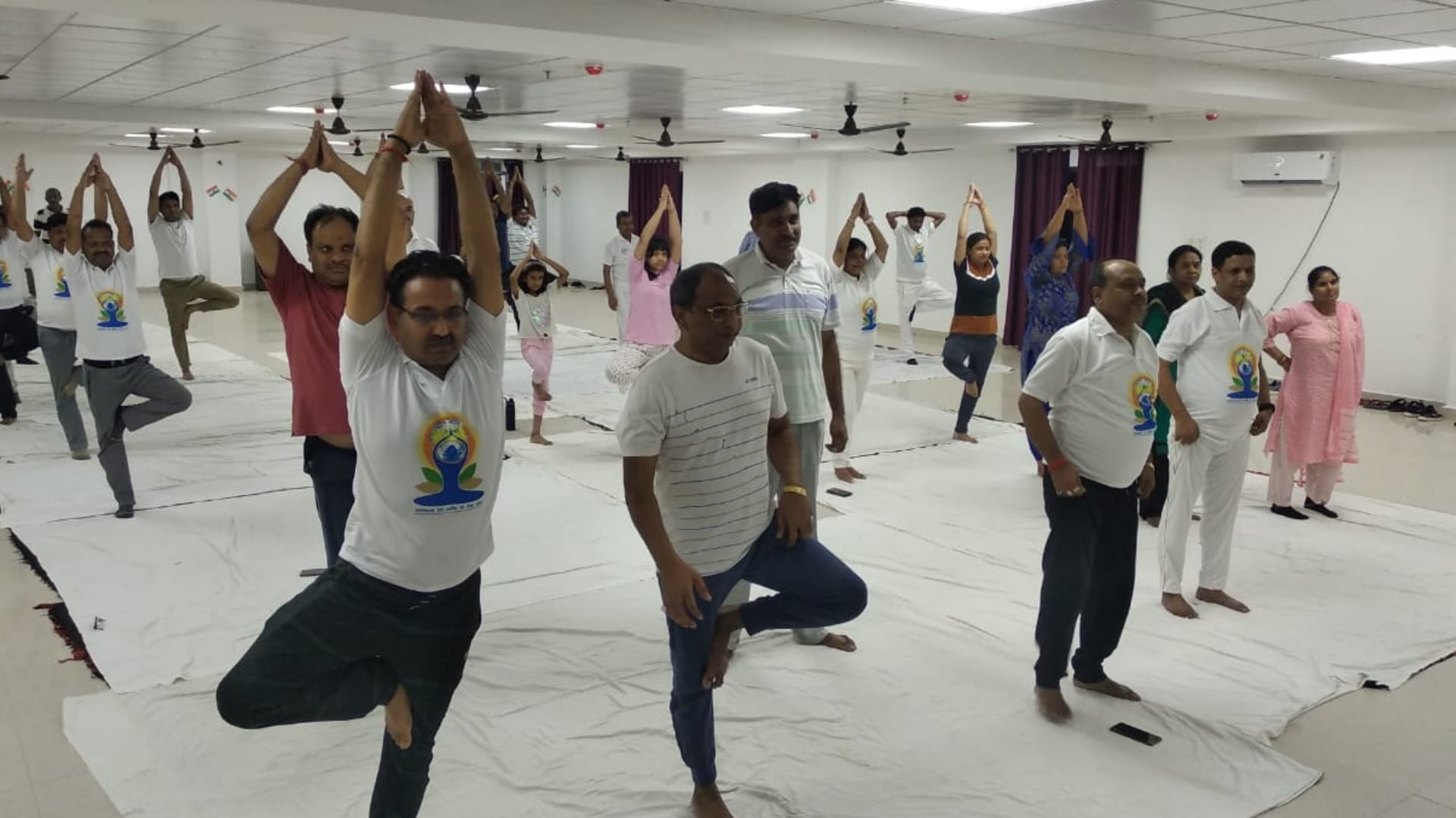 International Yoga Day 2022 Gorakhpur residents engaged in mass yoga practice