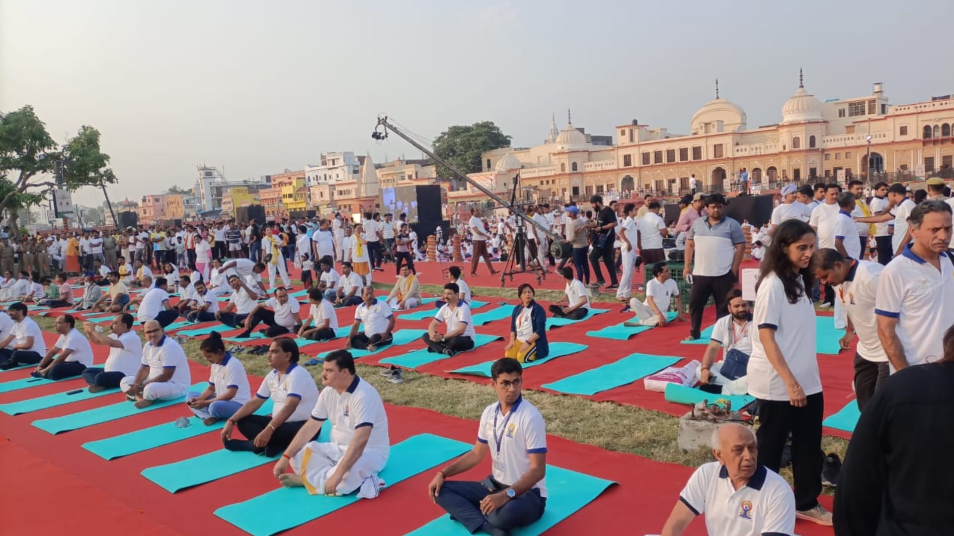Yoga performed by 5000 people on Ram ki padi in Ayodhya.