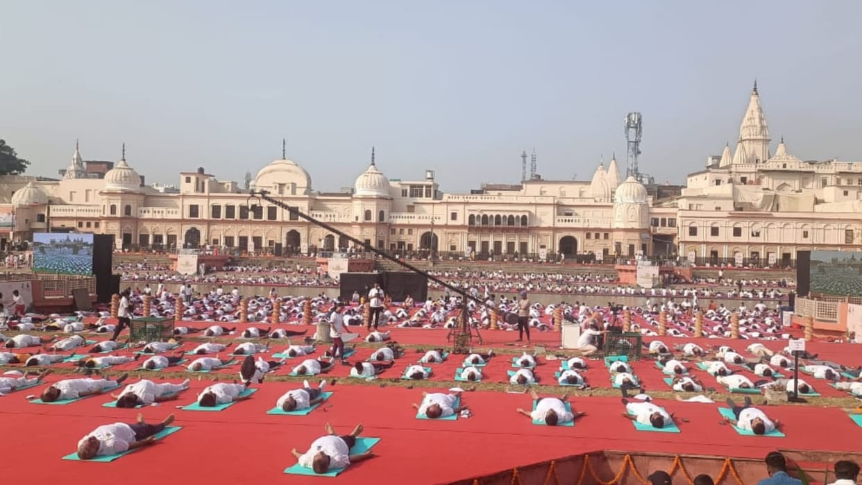 Yoga performed by 5000 people on Ram ki padi in Ayodhya.