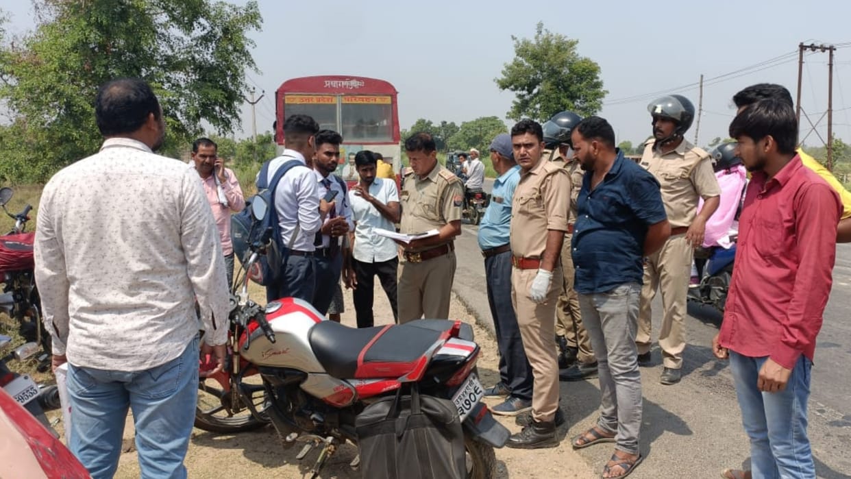 Two died in an accident on Ayodhya prayagraj highway in Sultanpur.