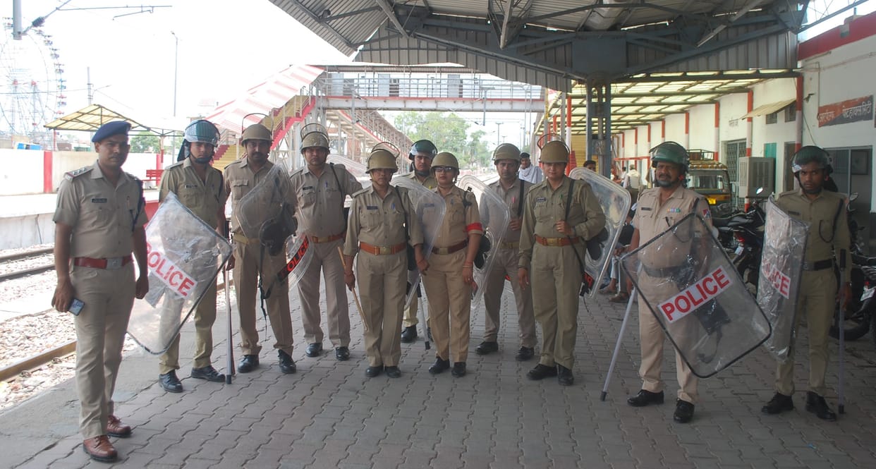 Hathras: Police administration remained alert, stations remained vigilant