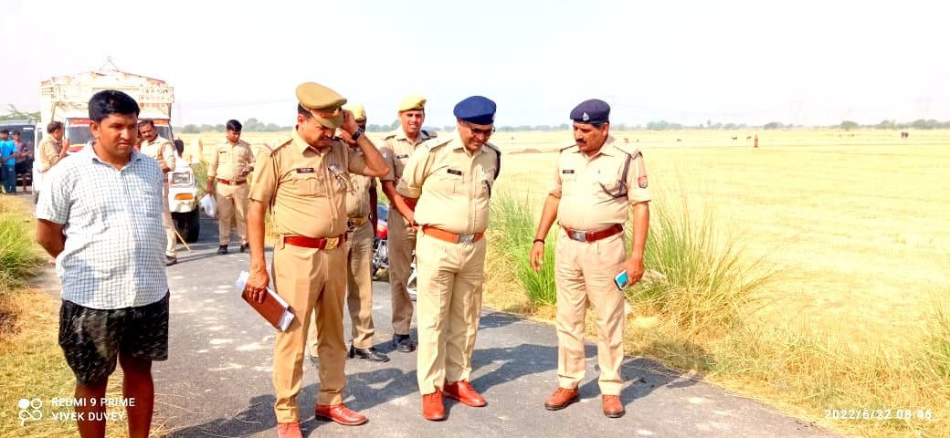 Unknown woman's body found in drain in Etawah, police engaged in investigation