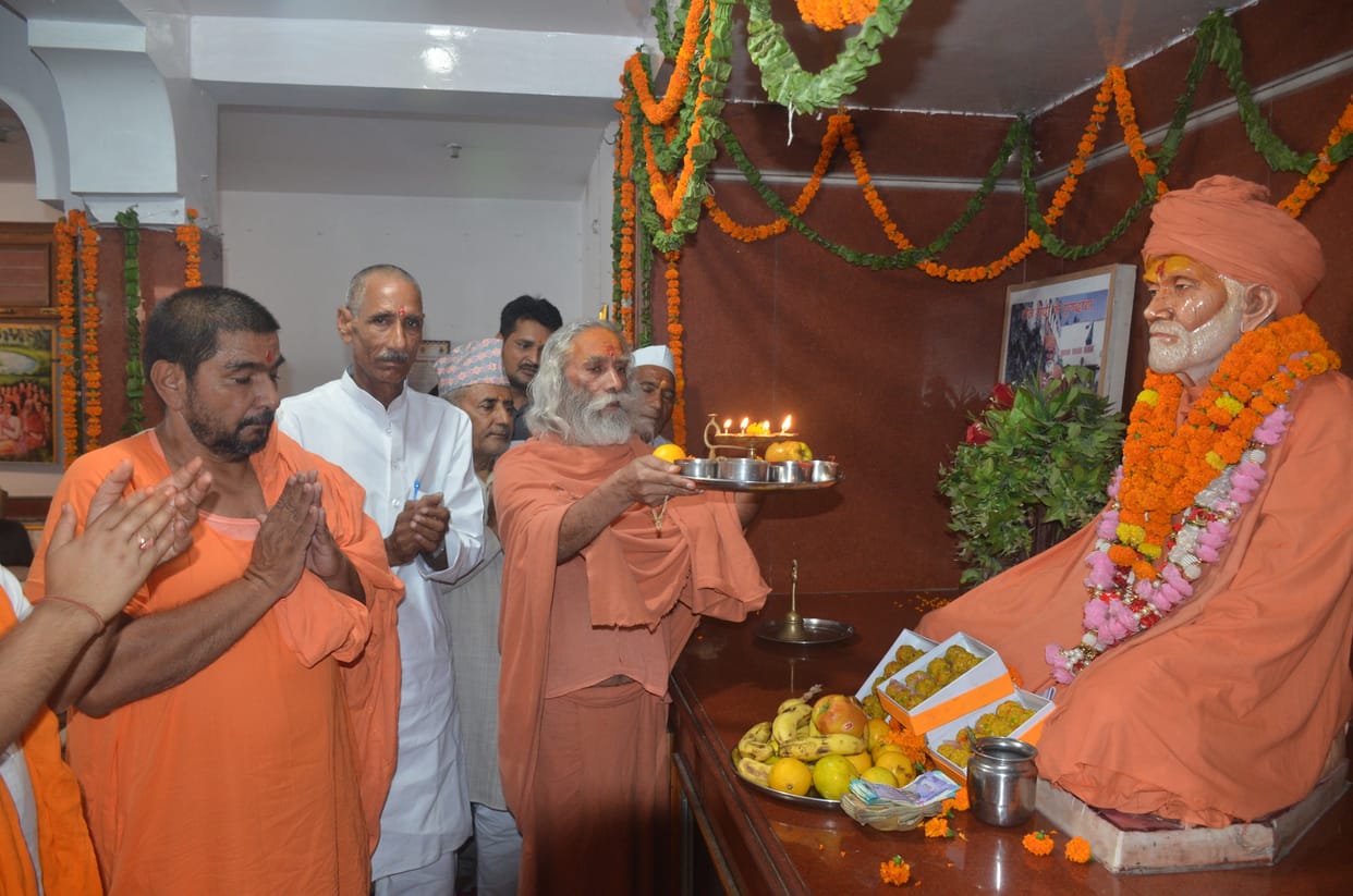 The life of the sage was dedicated to humanity: Swami Omanand