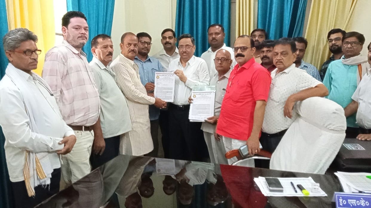 Traders submitted memorandum