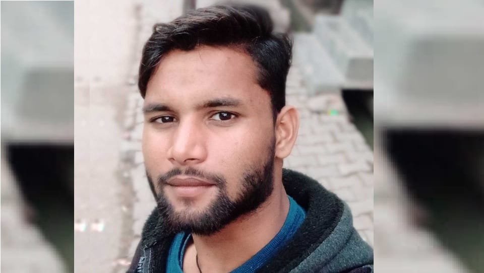 Aligarh Knife fired after a dispute with a bike mechanic one person died accused arrested
