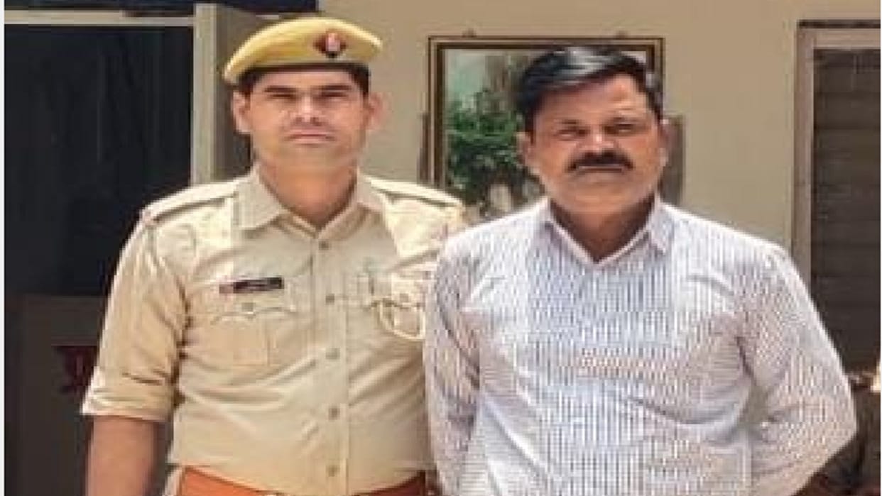 A accused arrested by police and sent to jail in cheated of 79 lakh rupees from BKU leader in Muzaffarnagar