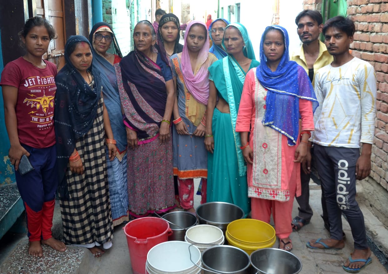 Fifteen hundred people are troubled for water, hand pumps are also not working
