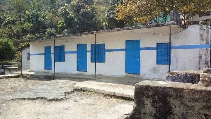 Less Admission in Govt School