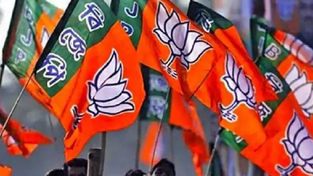 College Principal Suspend Who Issues Notice to Students to Join Bjp in Gujarat News in Hindi