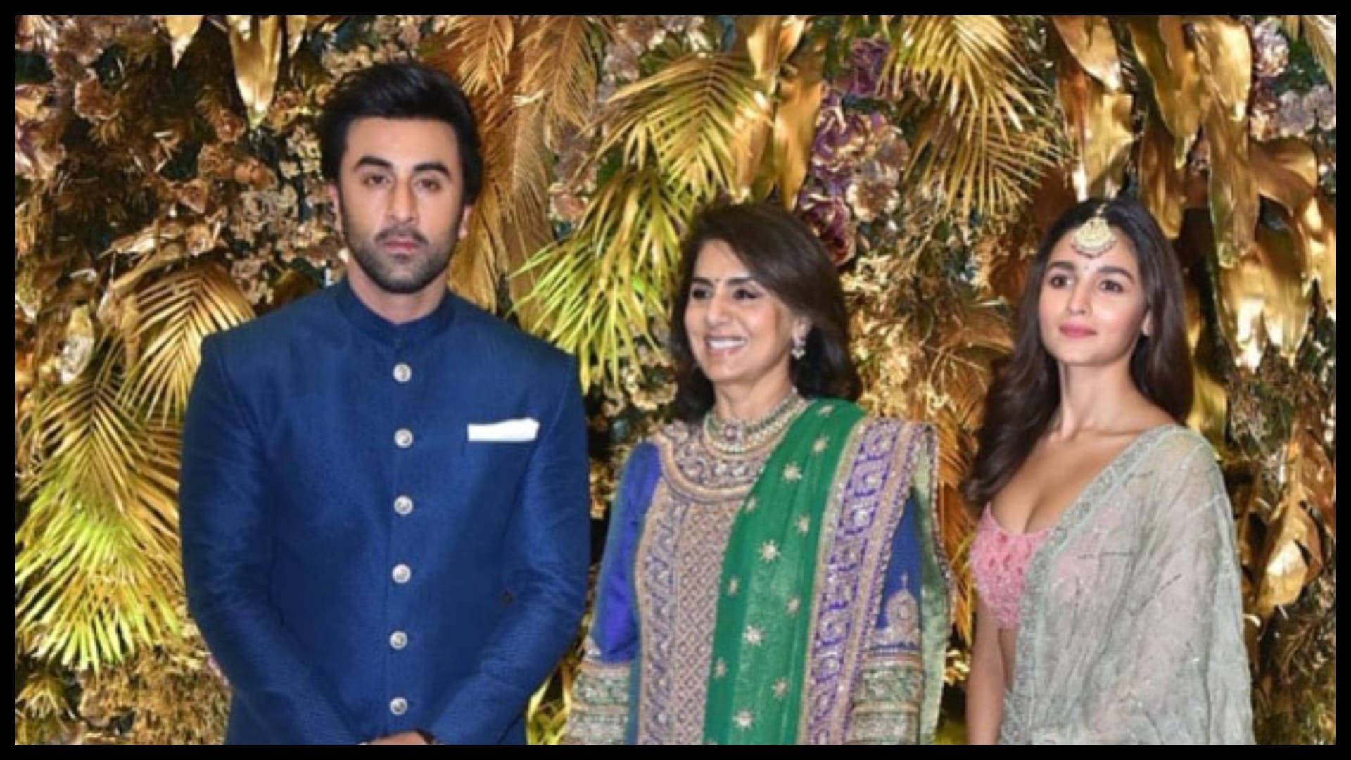 Mahesh Bhatt Soni Razdan visited to Ranbir Kapoor house to meet their daughter Alia Bhatt