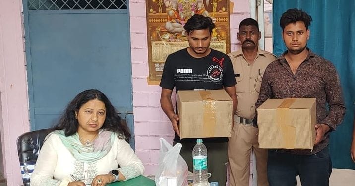 Two arrested with 150 injections of drugs and one thousand capsules
