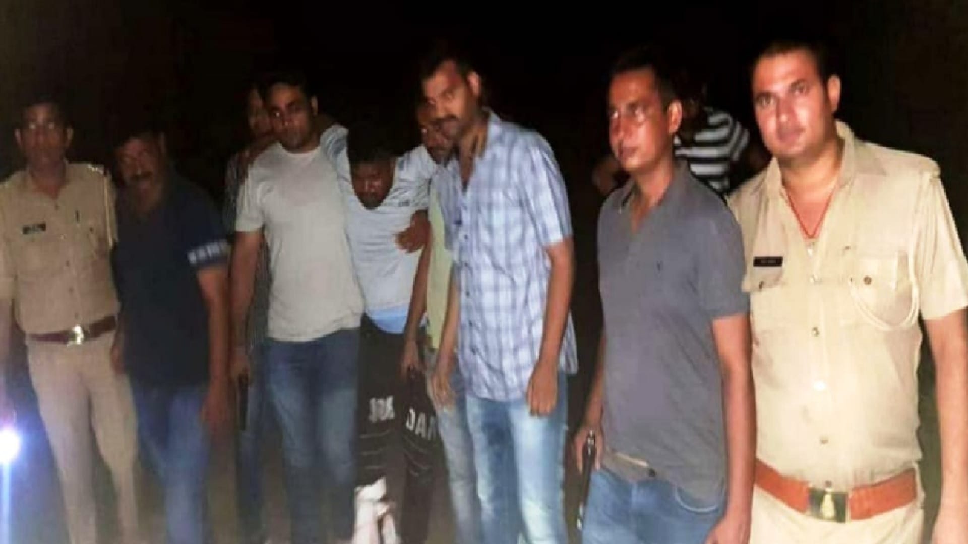 Saharanpur police has arrested five accused due to encounter see photos
