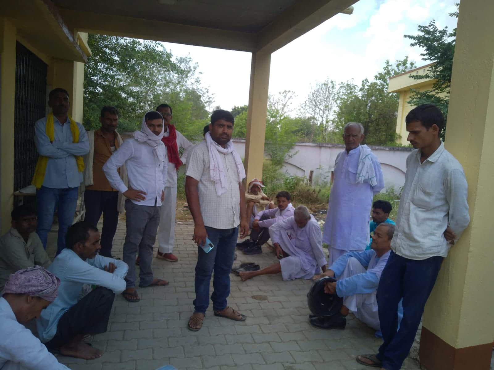 indian army jawan killed after harsh firing by groom in sonebhadra who came to join friends wedding