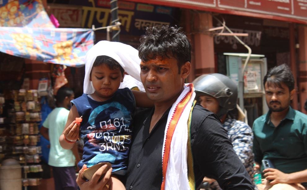 Weather Update varanasi People started getting troule due to scorching heat chances of rain after three to four days