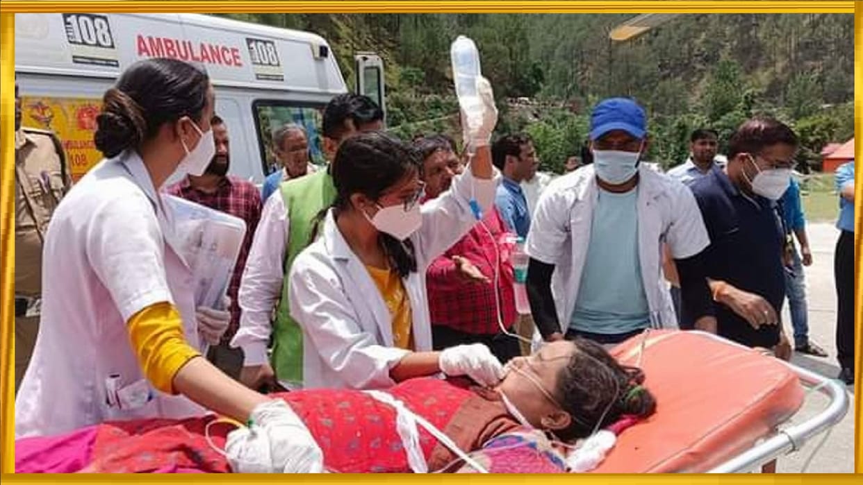 women buried under debris in Uttarkashi