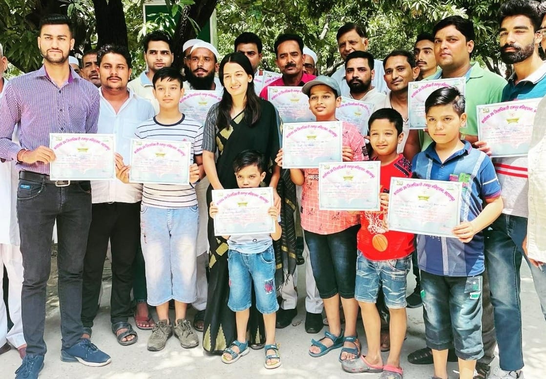 Winners of Green Selfie Competition honored