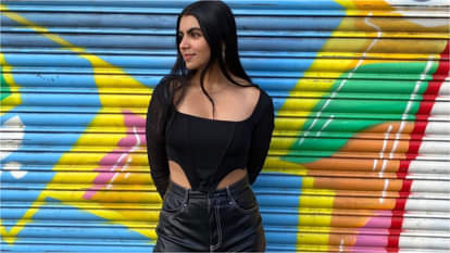 Director Imtiaz Ali's Daughter Ida Ali Looks Very Glamorous See Her Photos News in Hindi
