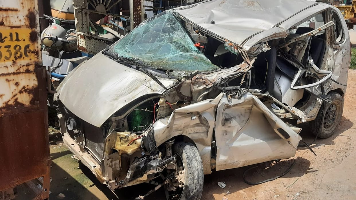 Ghaziabad Two friends killed three seriously injured in collision with unknown vehicle