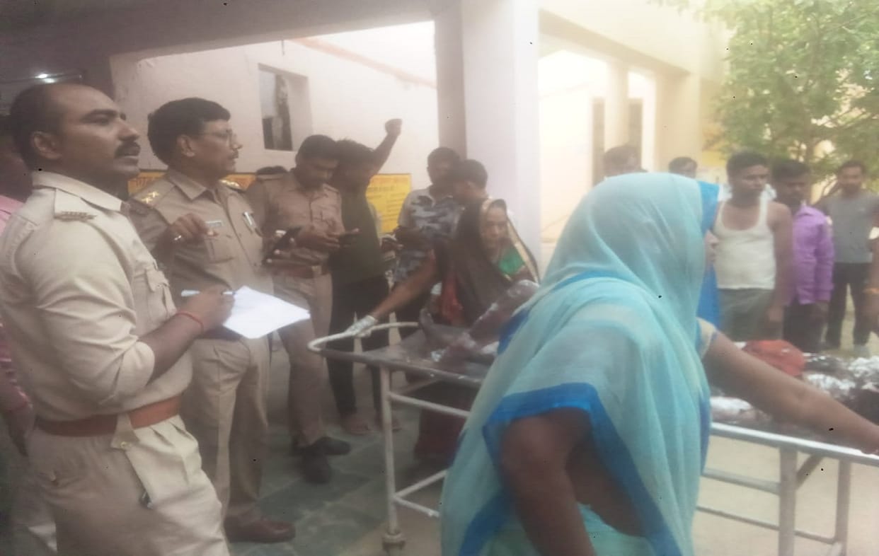 husband and wife including two children scorched after Cylinder caught fire while heating milk in jaunpur