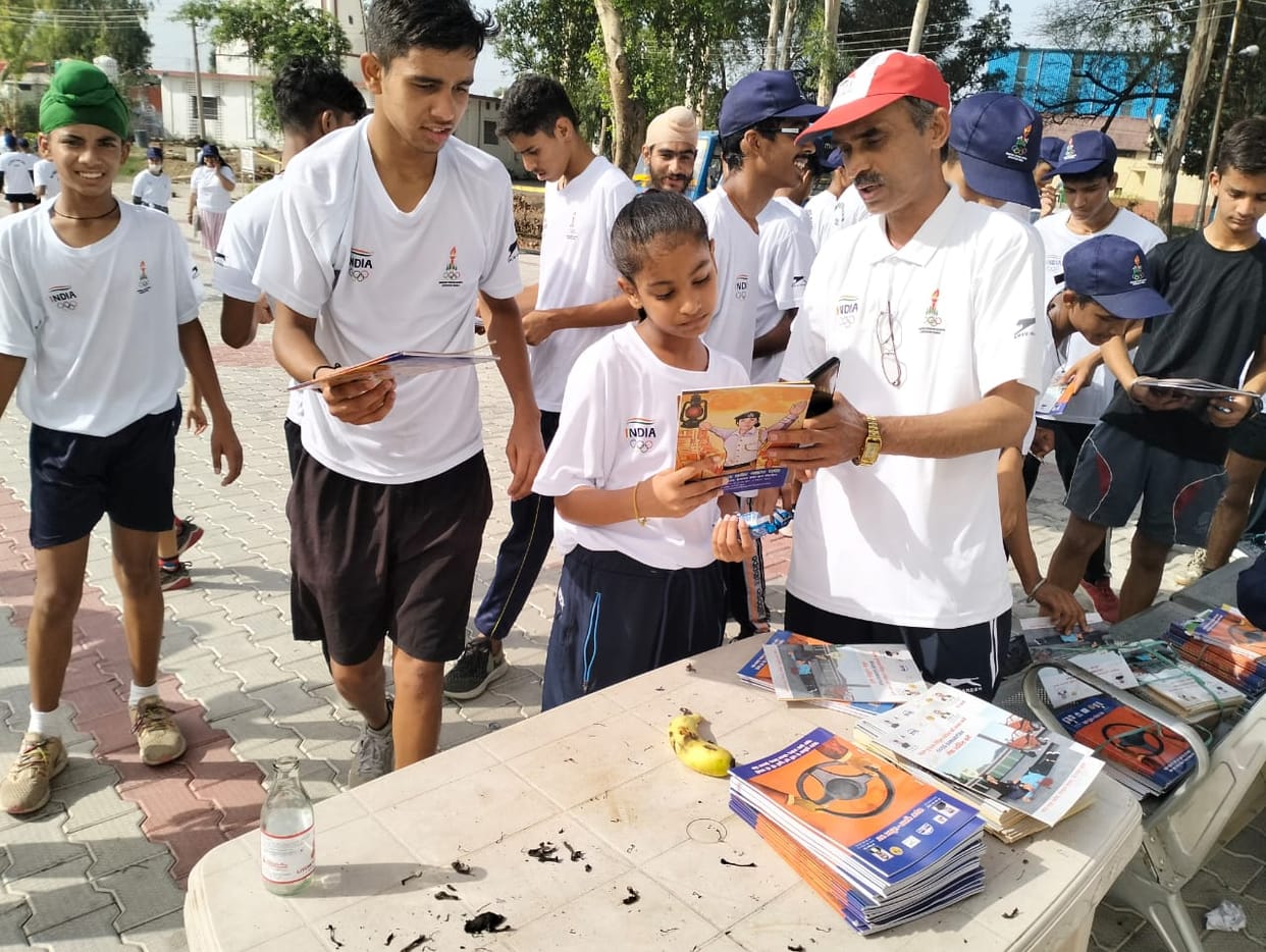 Abhishek and Rouhani first in Olympic Day Run