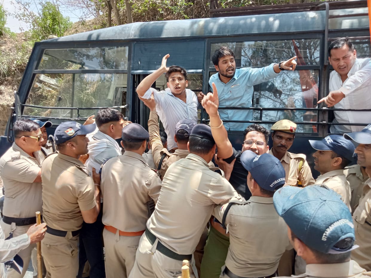 Youth Detained by Police Who takes Part in Tiranga Yatra