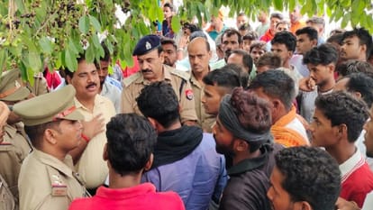 constable murder case: Friends were agitated for not drinking alcohol while sitting together, were hit on the head with a stick