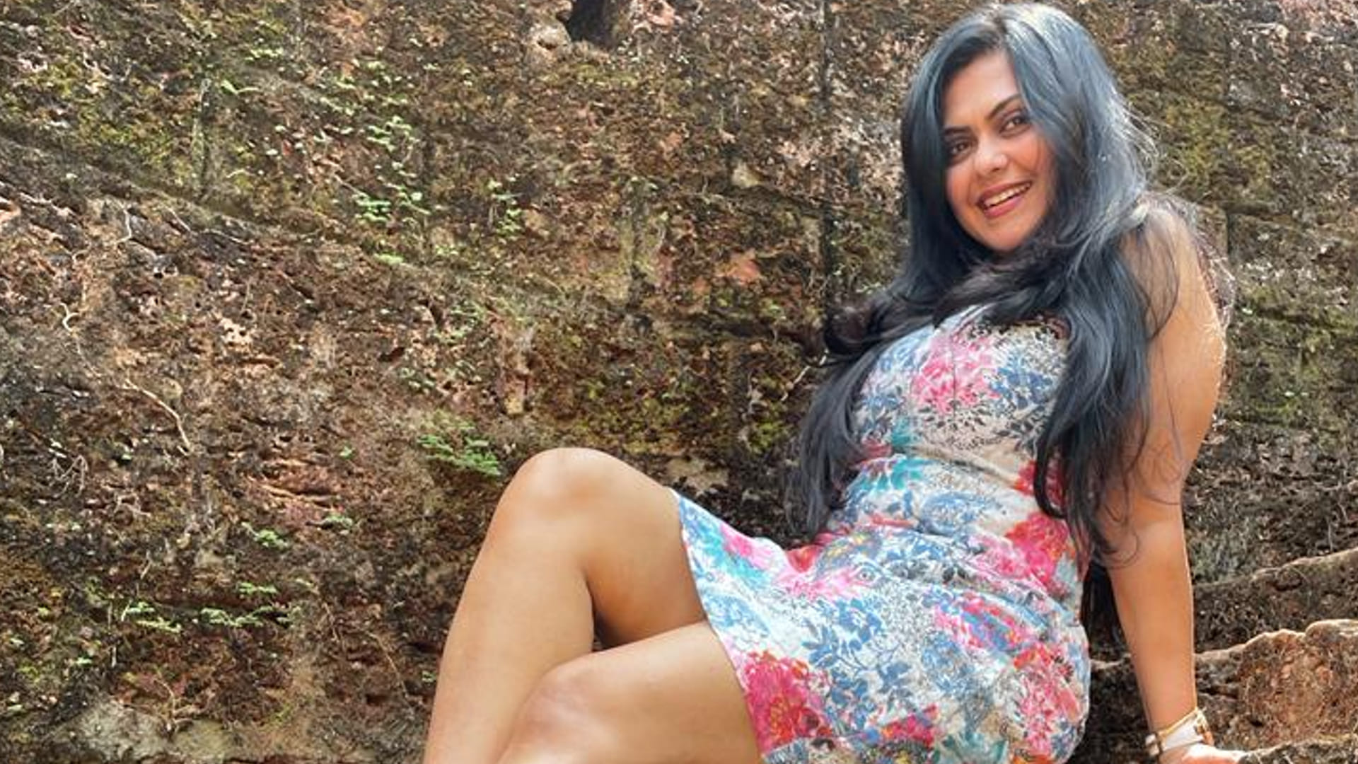 Bhojpuri number one heroine Rinku Ghosh start shooting for film navratri returned from Muscat after eight years
