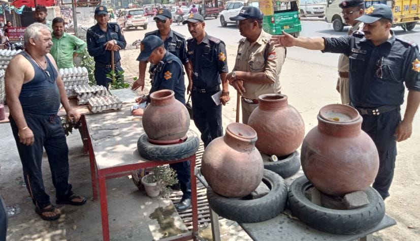 CPU launched a campaign to remove encroachment from the highway, cut 50 challans