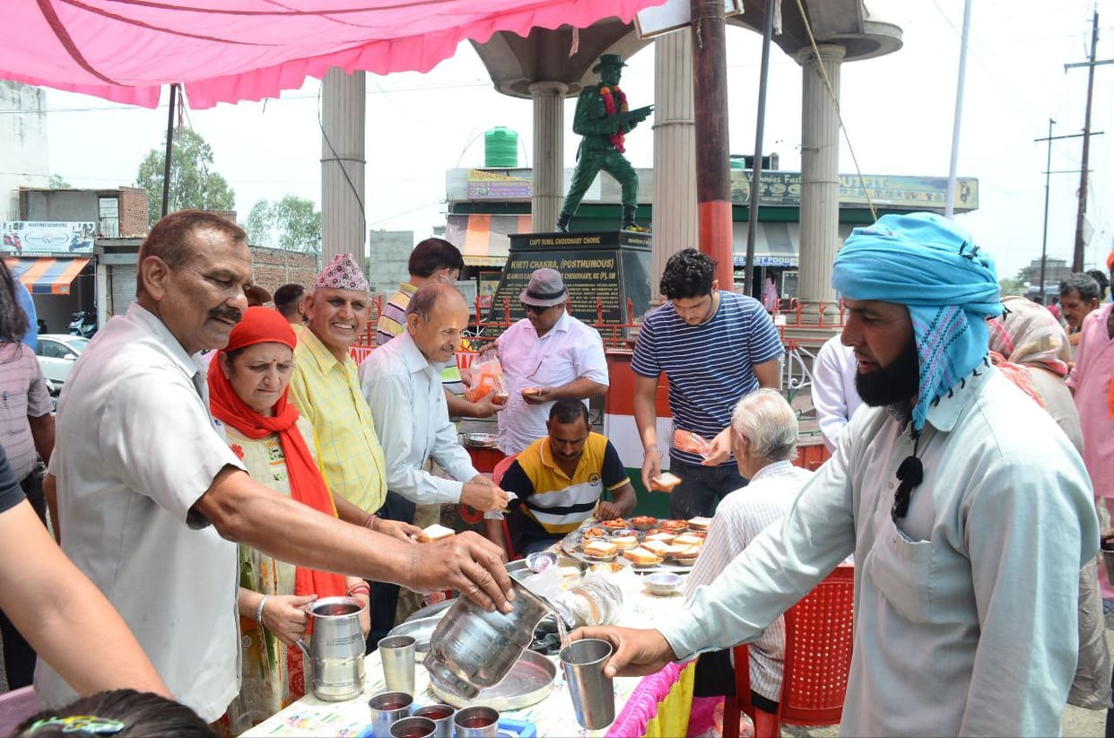 Offered sweet water to people by applying Chhabil