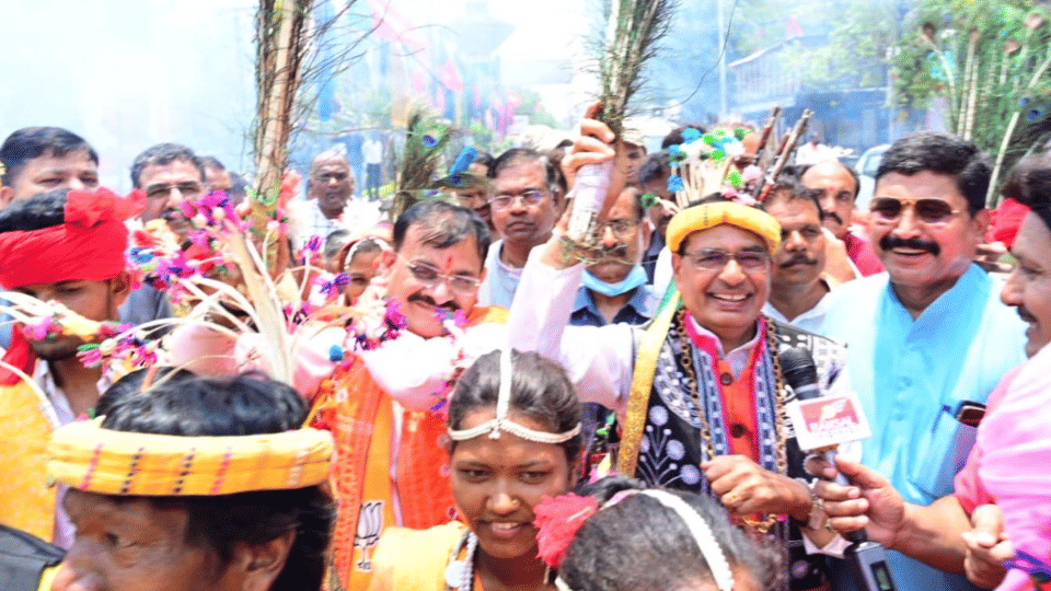 Madhya Pradesh: Shivraj dances on making Draupadi Murmu the presidential candidate, says this new revolution is happening