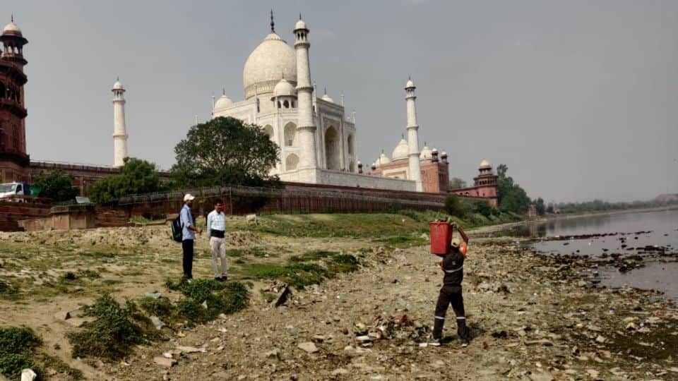 Agra Nagar Nigam campaign against plastic waste will start from June 29 from Dussehra Ghat behind Taj Mahal