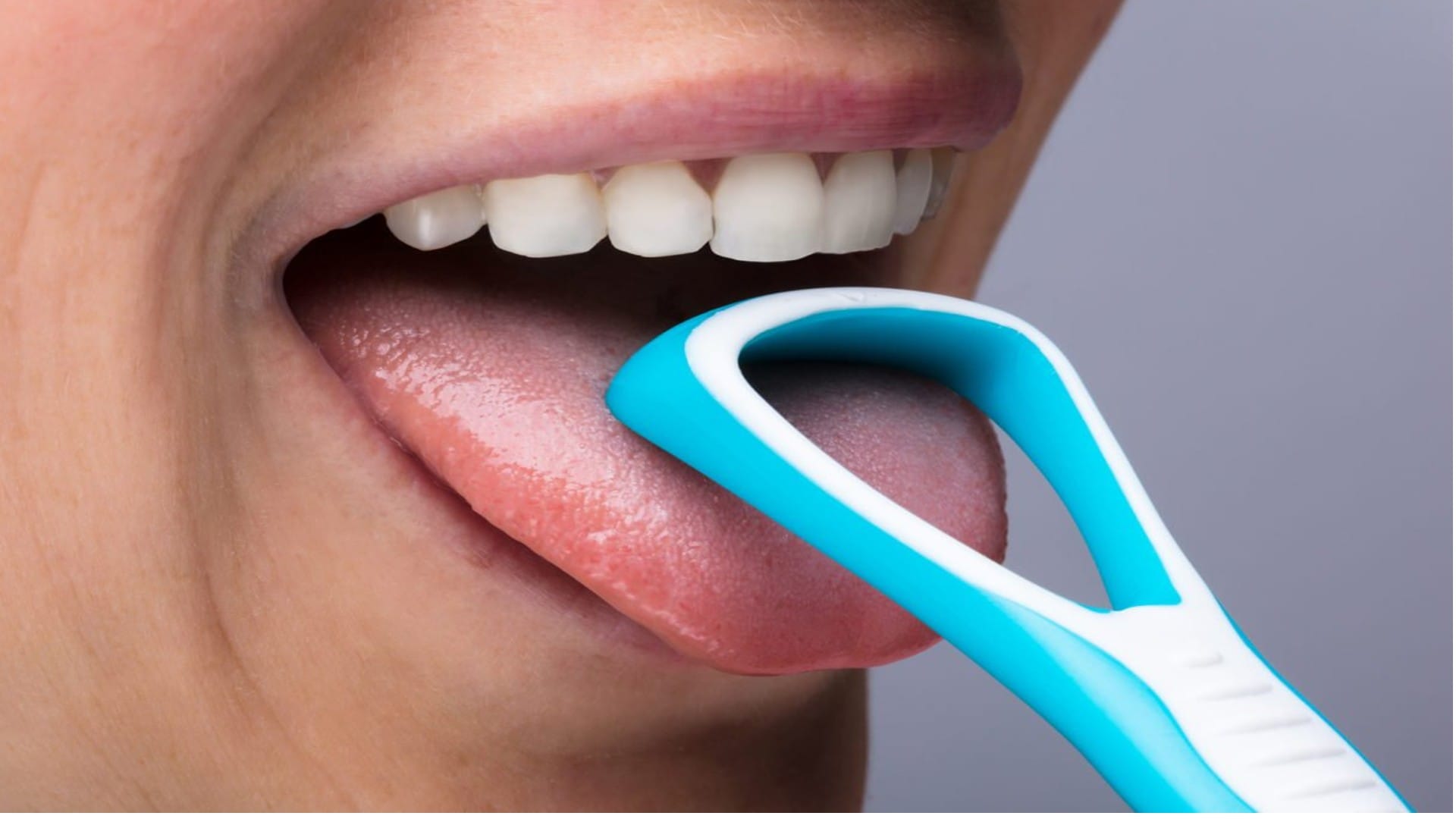Bad breath Prevention Tips tongue cleaner keeps you safe from bad breath