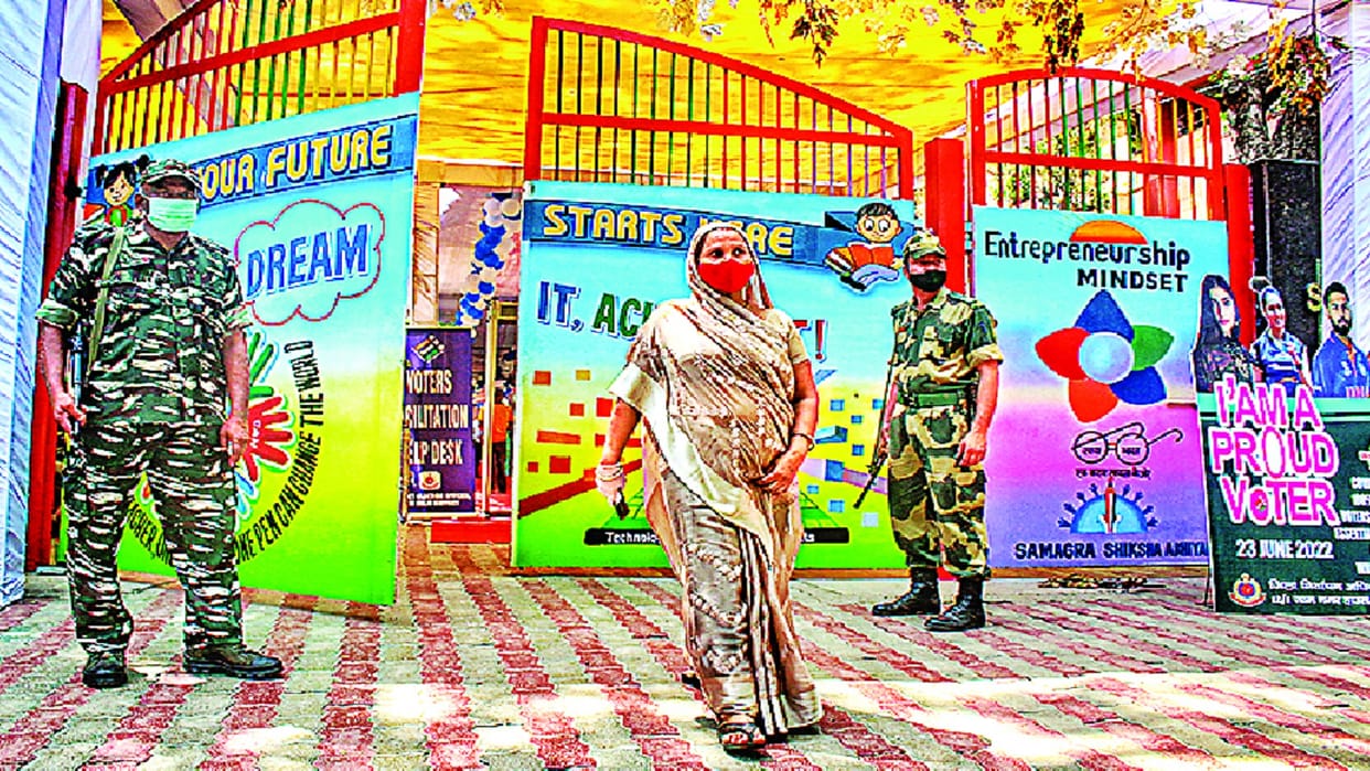 Voters did not show enthusiasm, 43.75% voting in Rajendra Nagar Assembly Election