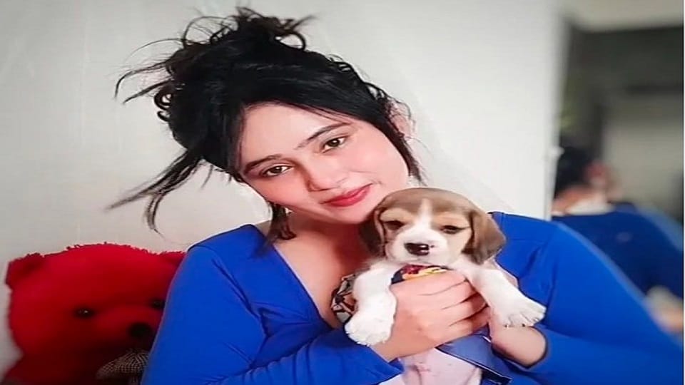 Agra Blogger Murder case Blogger girl murdered by throwing her from the fourth floor of the apartment