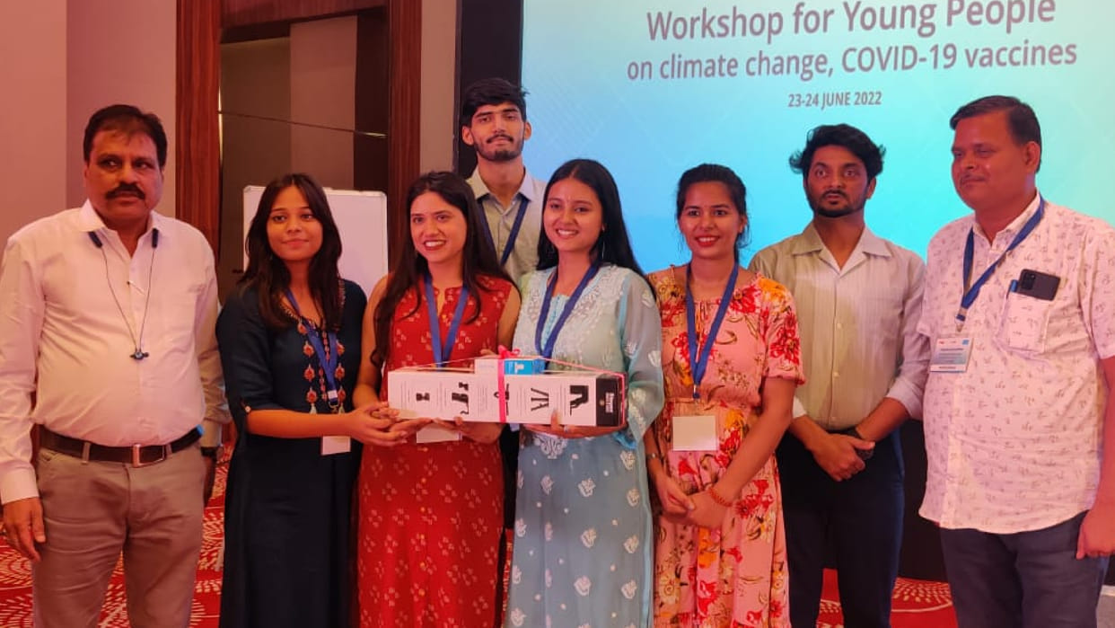 AUF UNICEF Presentation by children on issues like stubble climate change and vaccination knowledge tested in question forum Quiz Latest News In Hindi