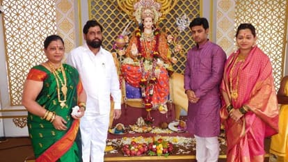 who is eknath shinde shiv sena rebel mla profile