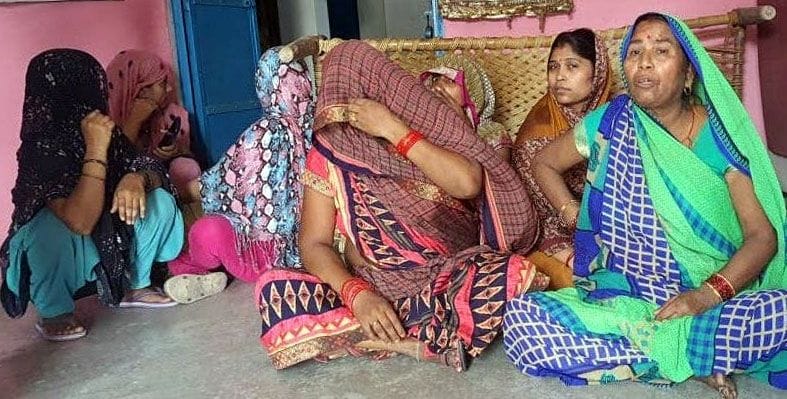Kanpur dehat : ANM's body found in Gausganj house, police reached the house with a ladder