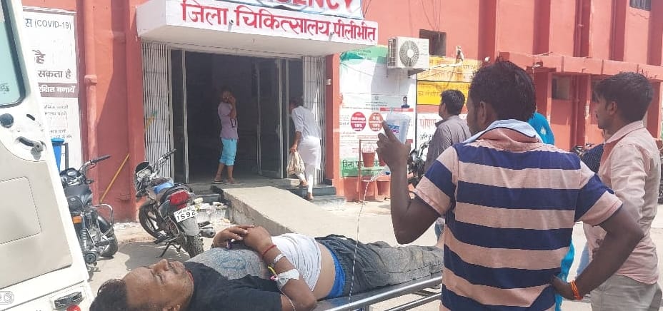 Shocking accident, yet the district hospital administration is careless