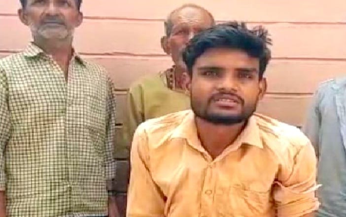 The miscreants robbed the driver in Hamirpur, the accused had boarded as a passenger