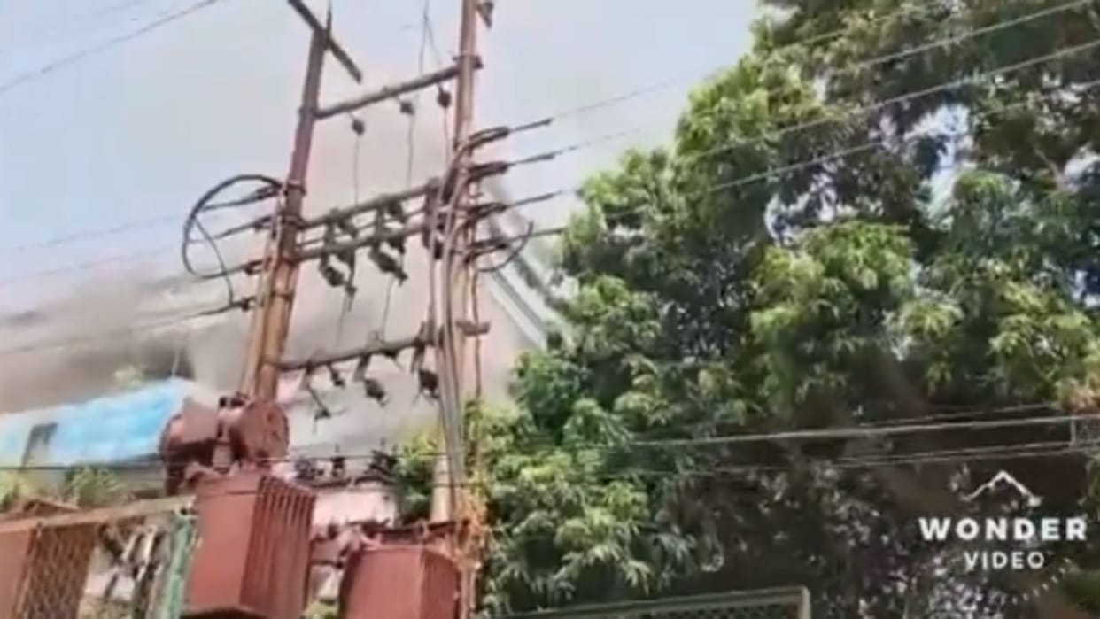 Noida Fire breaks out in doctor room in Sector-20 fire brigade rescues 13 people