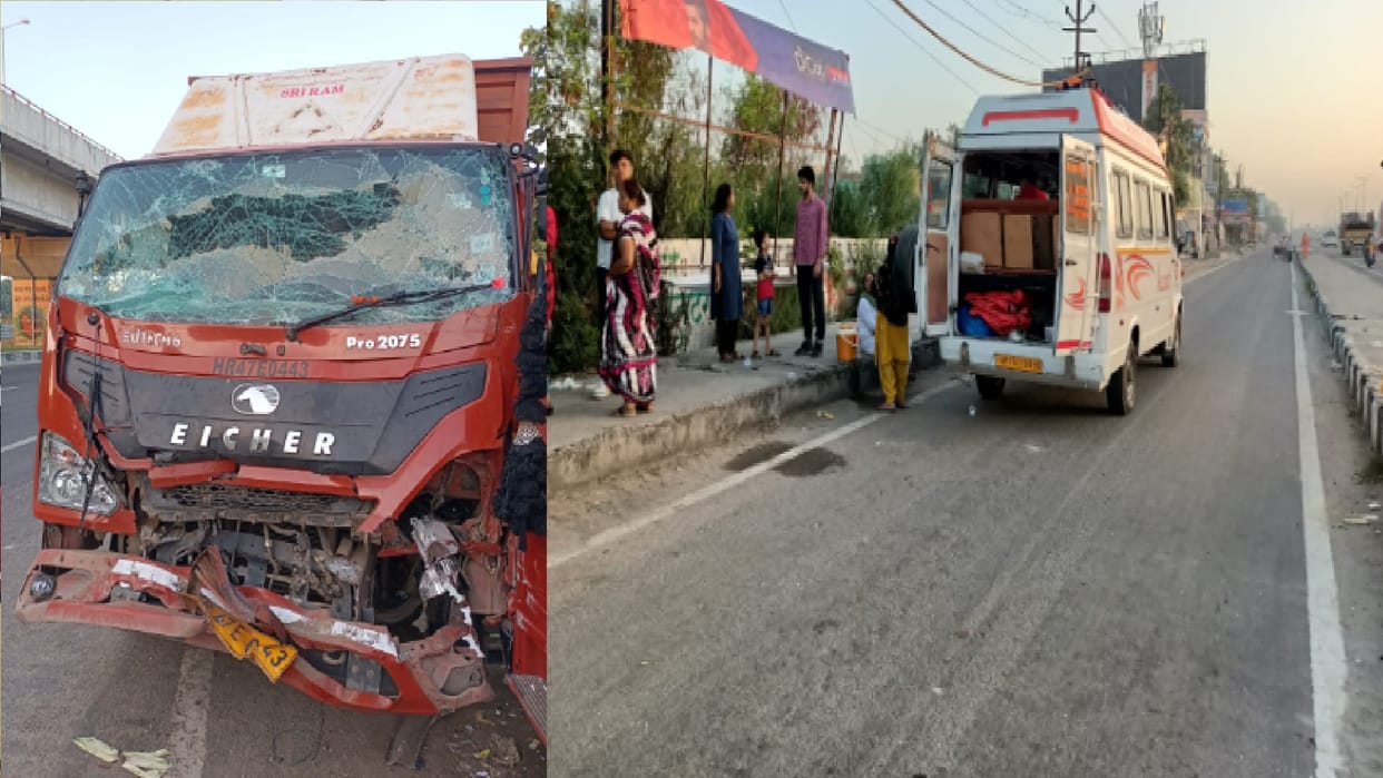 Mini bus driver has died and two people injured in road accident in Meerut