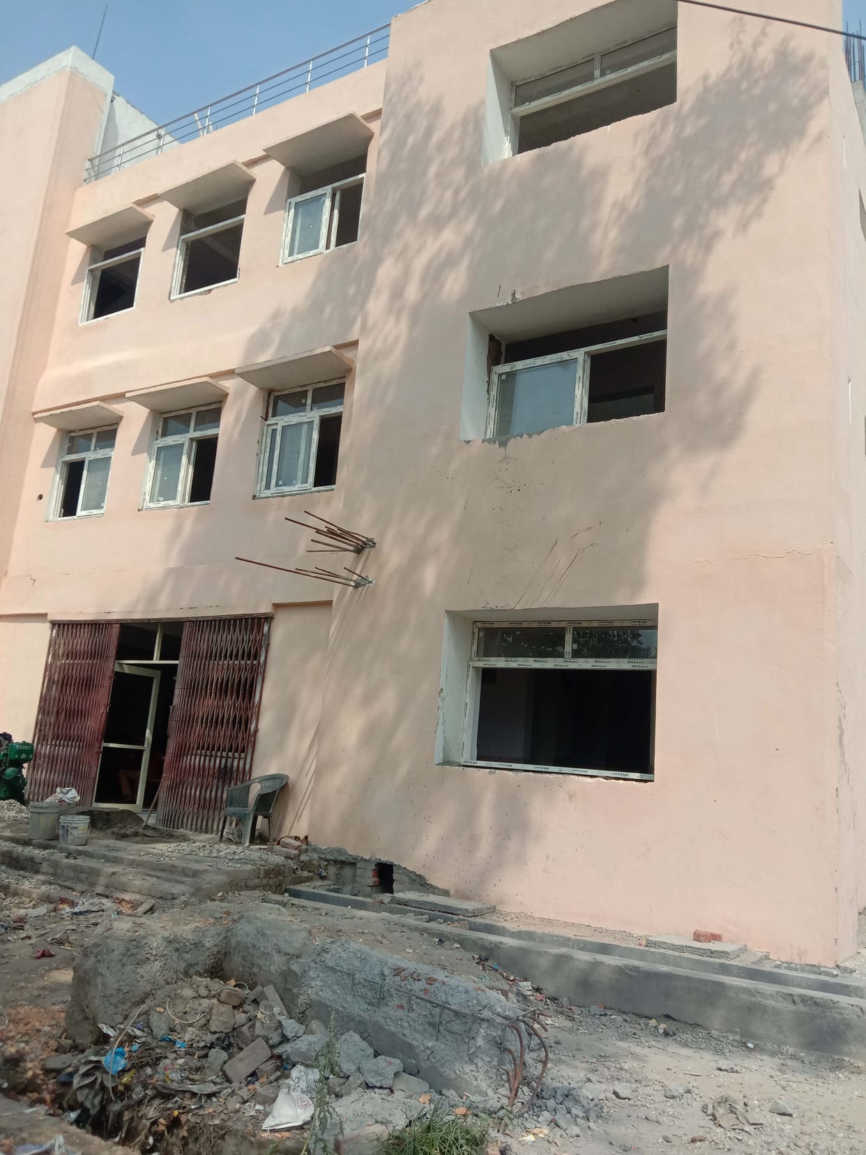 Women's Hospital: The construction was to be completed a year ago, till now incomplete