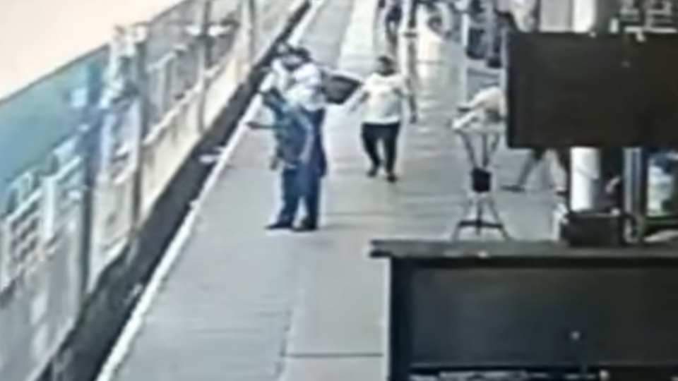 Train passed over elderly in Ludhiana of Punjab