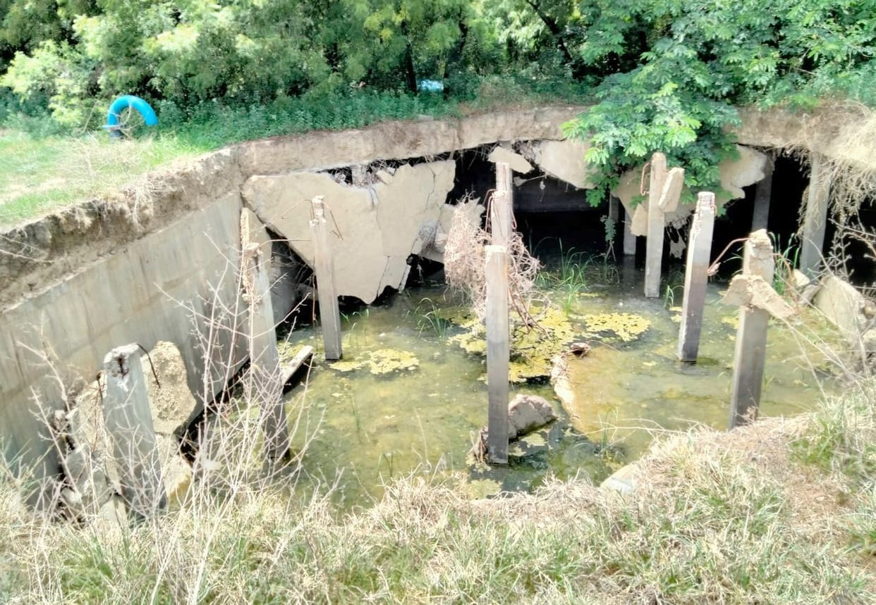 Will demonstrate again for the repair of the water house, despite assurances by the officials, the work did not start