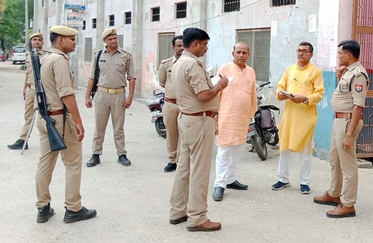 Girl molested near school, blade slit in the neck on protest