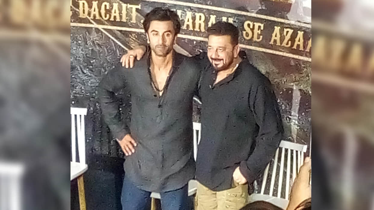 A narrow escape for Ranbir Kapoor as his car gets hit by another vehicle before trailer launch of Shamshera